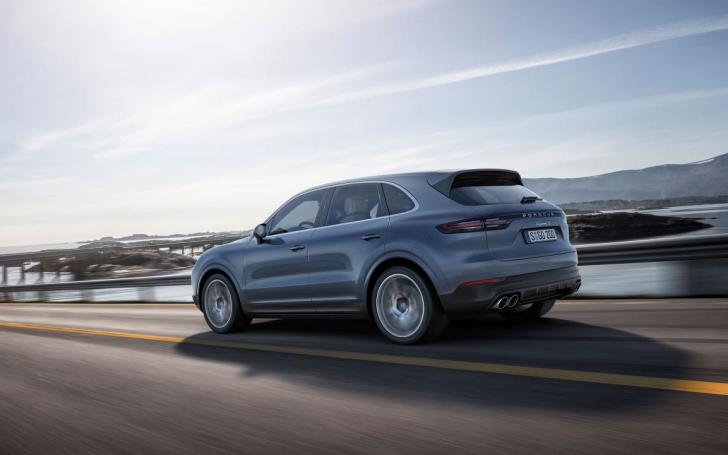 Trečios kartos Porsche Cayenne