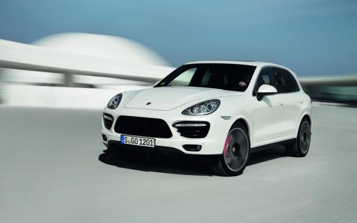 Porsche Cayenne Turbo S/Gamintojo nuotrauka