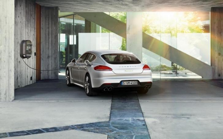 Porsche Panamera Facelift/Gamintojo nuotrauka