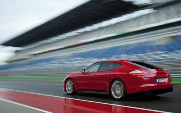 Porsche Panamera GTS/Gamintojo nuotrauka
