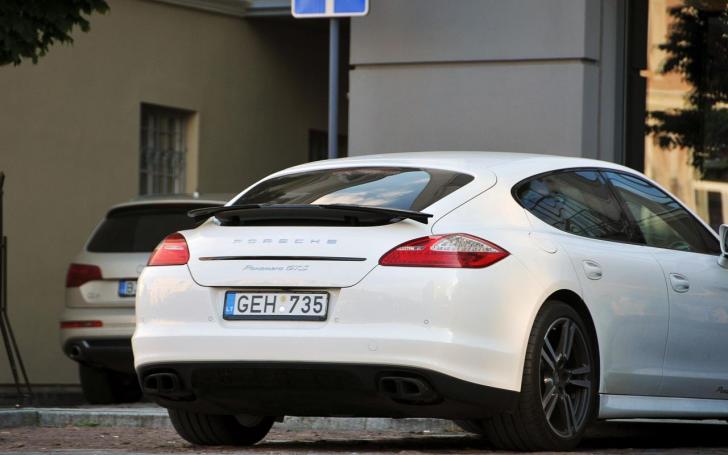 Porsche Panamera GTS