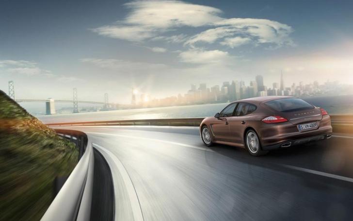 Porsche Panamera V6 Platinum Edition/Gamintojo nuotrauka
