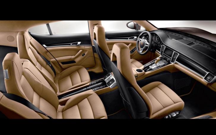 Porsche Panamera V6 Platinum Edition/Gamintojo nuotrauka
