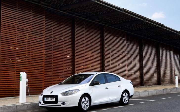 Renault Fluence Z.E./Gamintojo nuotr,