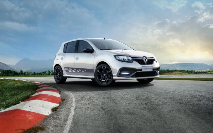 Renault Sandero R.S. 2.0/Gamintojo nuotrauka