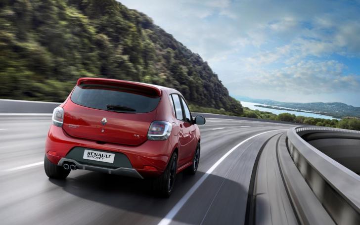 Renault Sandero R.S. 2.0/Gamintojo nuotrauka