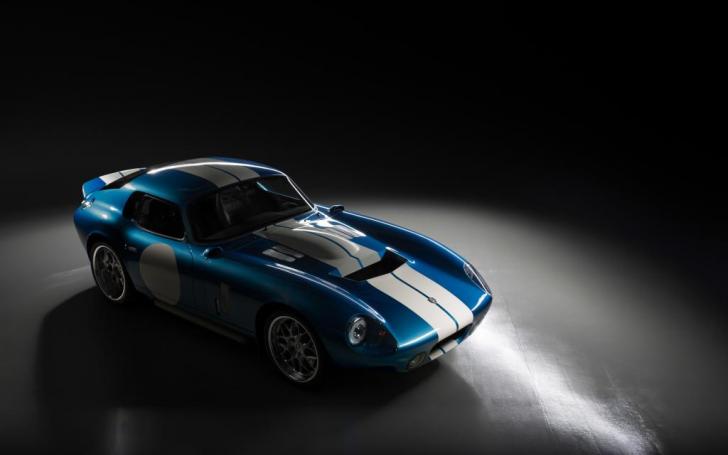 Renovo Coupe/Gamintojo nuotrauka