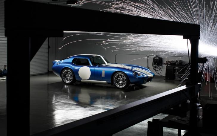 Renovo Coupe/Gamintojo nuotrauka