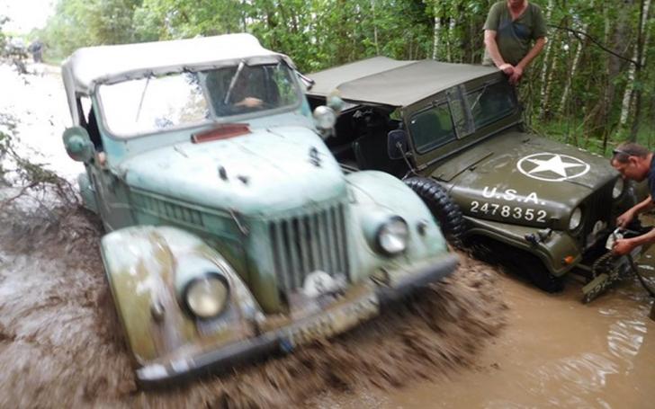 Retromobile 4x4 2016/Asoc. Retromobile nuotrauka