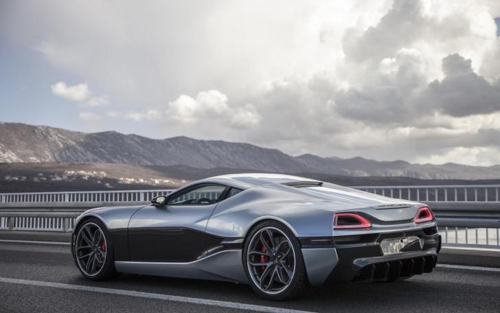 Rimac Concept One/Gamintojo nuotrauka