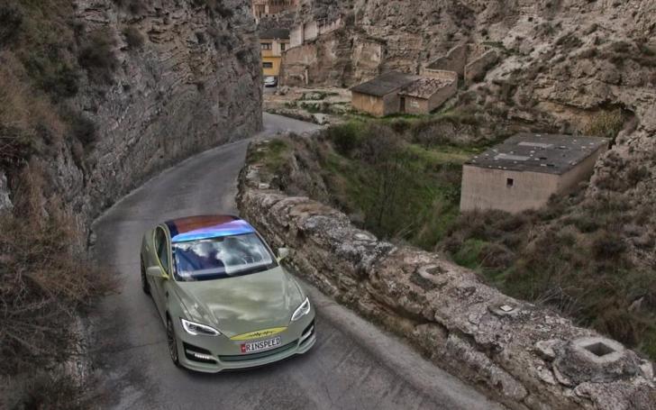 Rinspeed Tesla Model S XchangE/Gamintojo nuotrauka