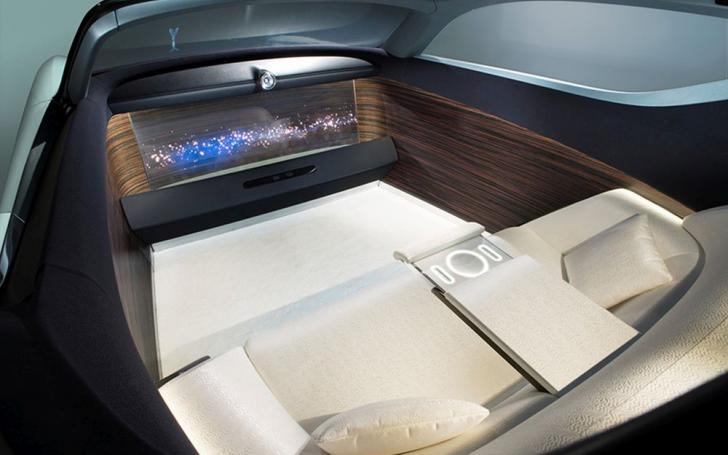 Rolls Royce Vision Next 100