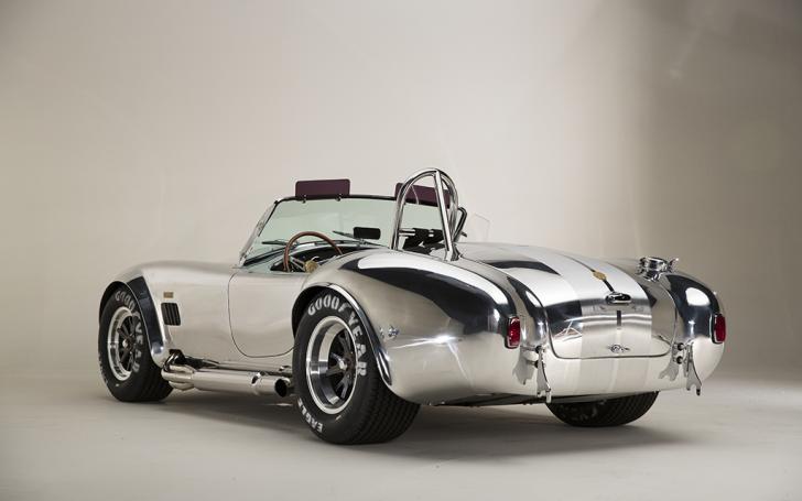 Shelby Cobra 427 Anniversary 50/Gamintojo nuotrauka