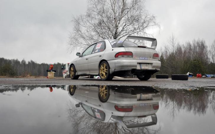 Subaru klubas Gate crash