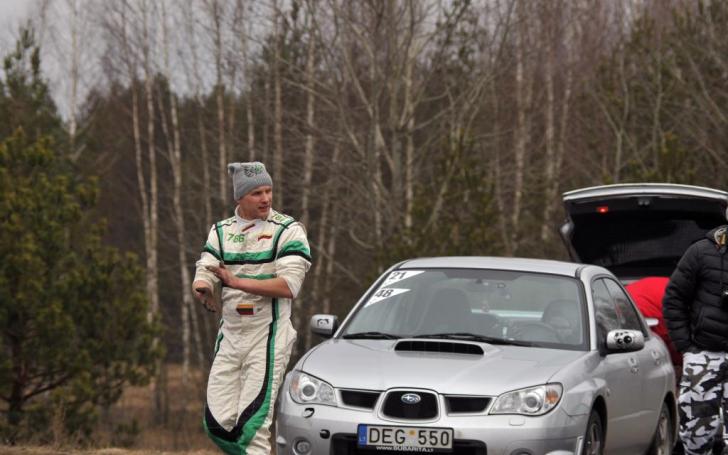 Subaru klubas Gate crash