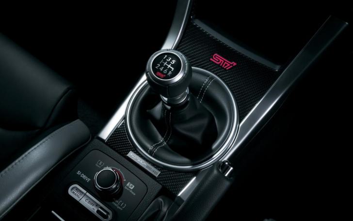 Subaru WRX ST S207/Gamintojo nuotrauka