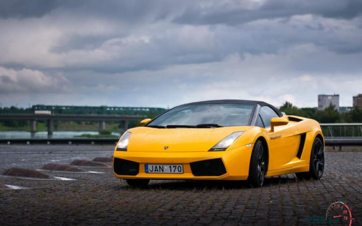 Lamborghini Gallardo/Vytauto Pilkausko nuotrauka Lamborghini Gallardo/Vytauto Pilkausko nuotrauka