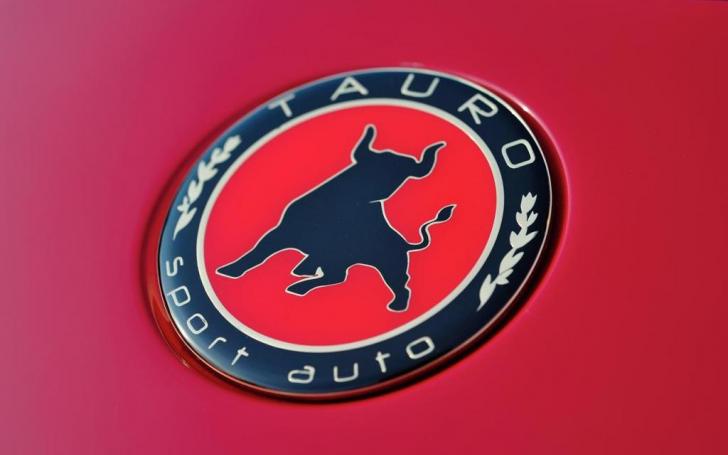 Tauro Sport Auto V8 Spider/Gamintojo nuotrauka