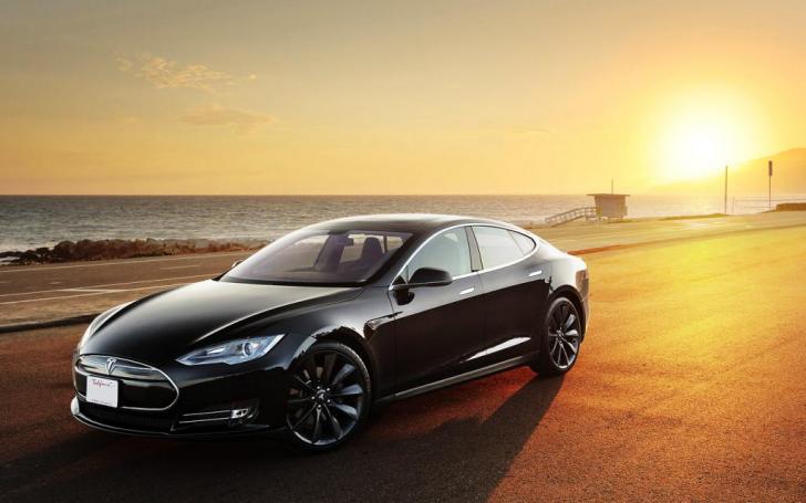 Tesla Model S/Gamintojo nuotrauka