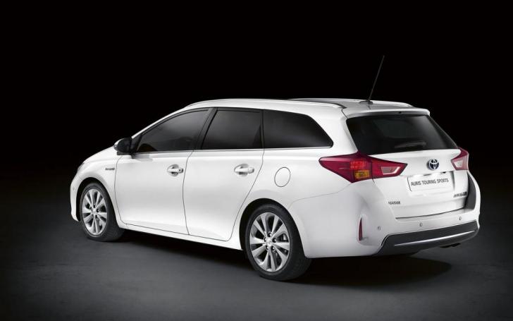 Toyota Auris Touring Sports/Gamintojo nuotrauka