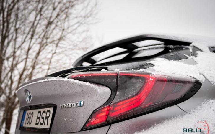 Toyota C-HR/Vytauto Pilkausko nuotrauka