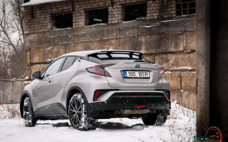 Toyota C-HR/Vytauto Pilkausko nuotrauka