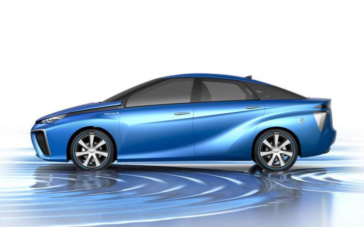 Toyota FCV Concept/Gamintojo nuotrauka