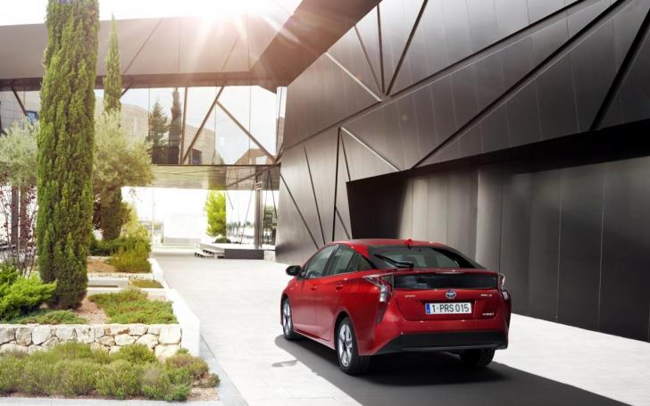 Toyota Prius/Gamintojo nuotrauka