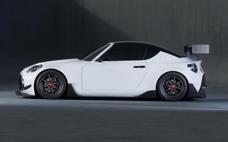 Toyota S-FR Racing Concept/Gamintojo nuotrauka