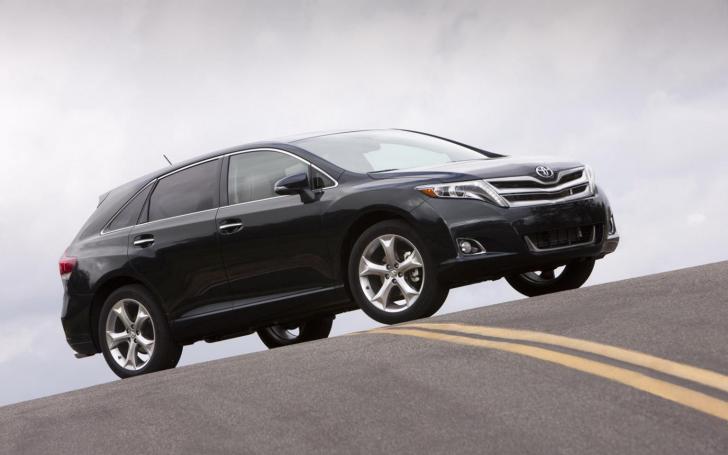 Toyota Venza/Gamintojo nuotrauka