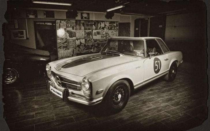 Vilner Mercedes-Benz SL Pagoda/Gamintojo nuotrauka