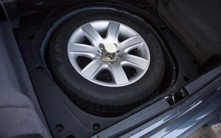 Vilner BMW 750i V12 E38/Gamintojo nuotrauka
