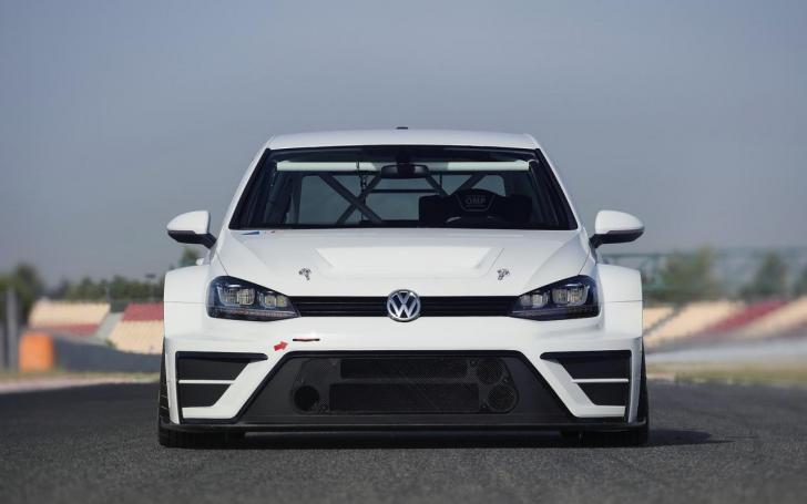 Volkswagen Golf TCR/Gamintojo nuotrauka