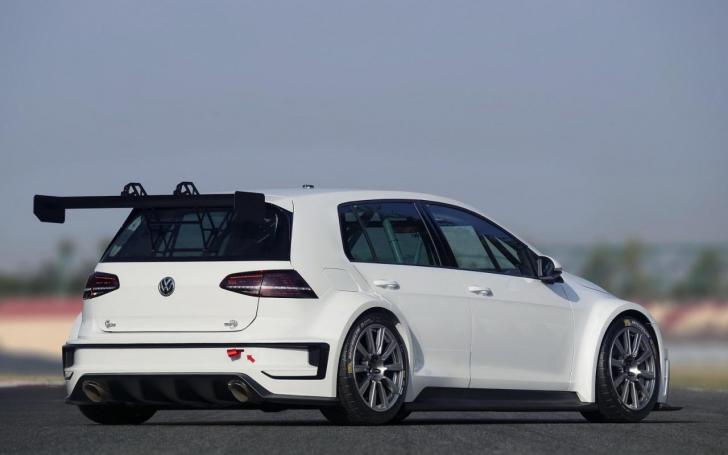 Volkswagen Golf TCR/Gamintojo nuotrauka