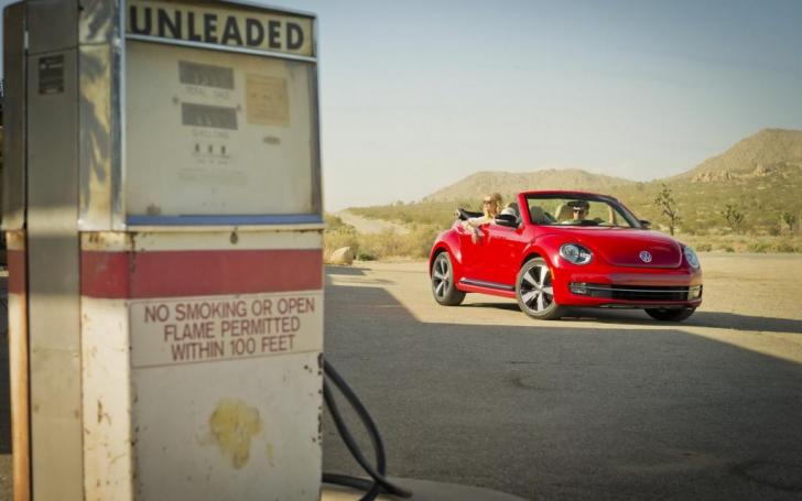 Volkswagn Beetle Convertible/Gamintojo nuotrauka