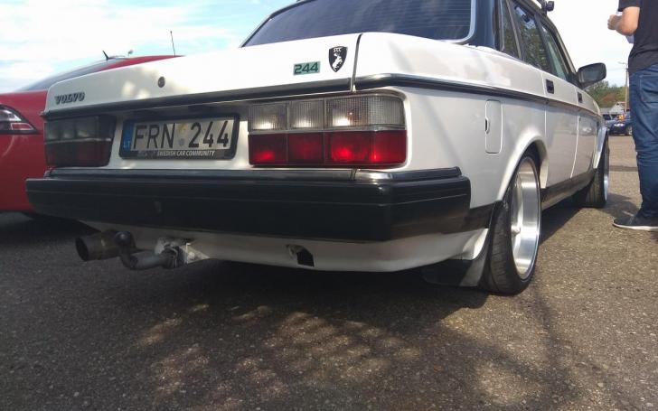 Volvo 244