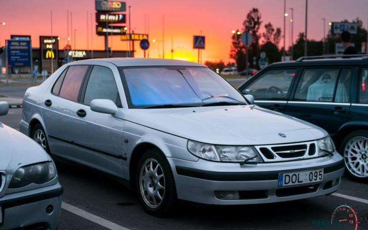Saab ir Volvo klubų susitikimas Vilniuje/vytophoto.com nuotrauka