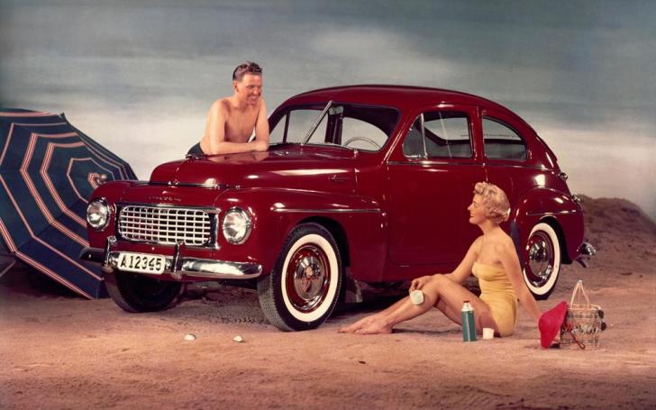 Volvo PV444/Gamintojo nuotrauka