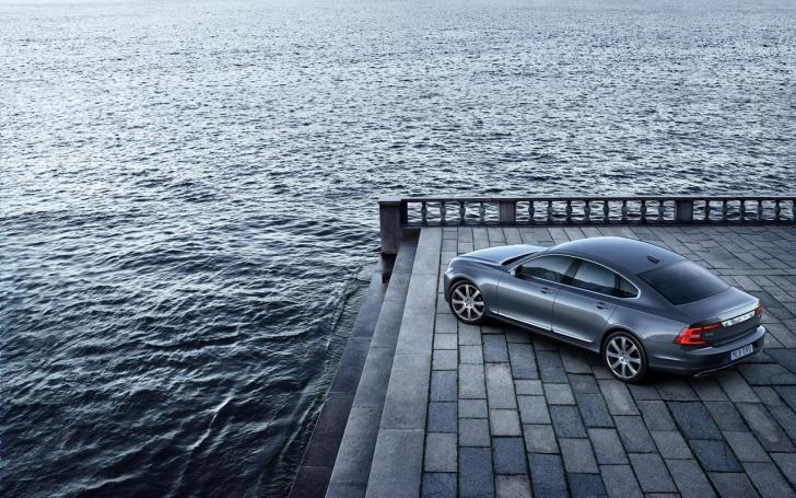Volvo S90/Gamintojo nuotrauka Volvo S90/Gamintojo nuotrauka