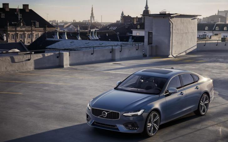 Volvo S90 R-Design Volvo S90 R-Design