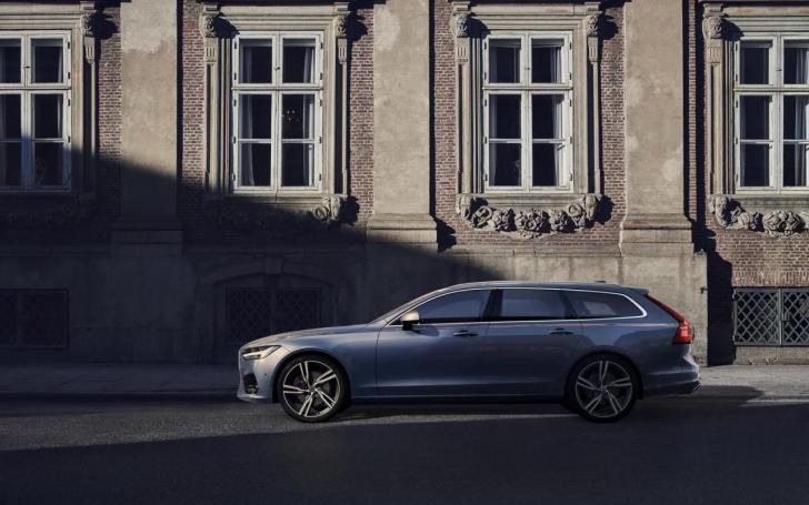 Volvo V90 R-Design