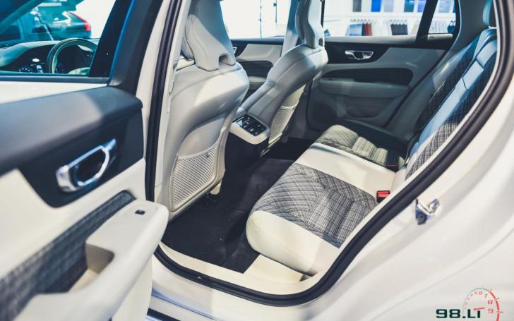 Volvo V60/Vytauto Pilkausko nuotrauka