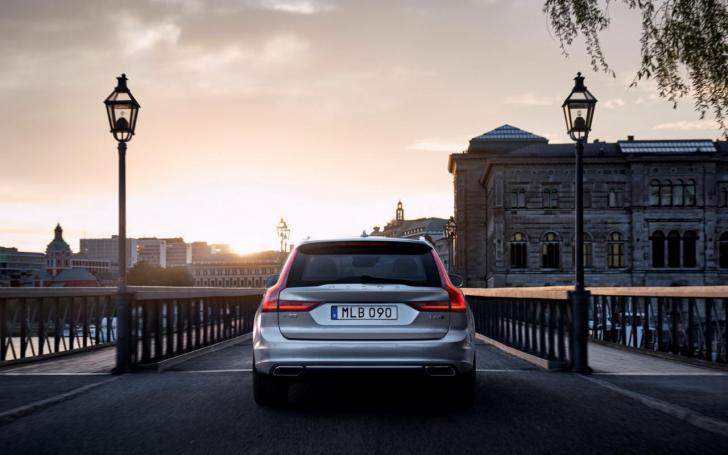 Volvo V90/Gamintojo nuotrauka