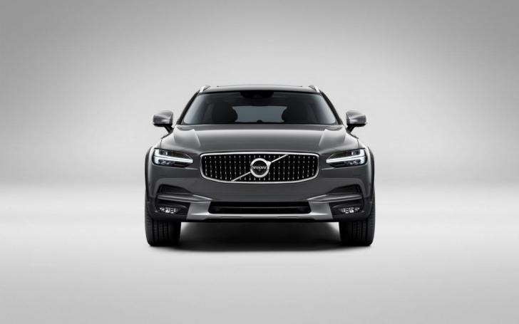 Volvo V90 Cross Country