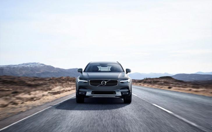 Volvo V90 Cross Country