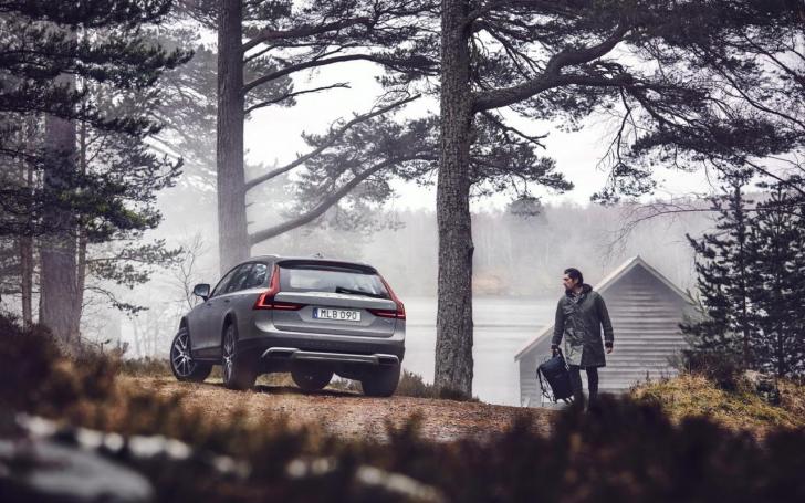 Volvo V90 Cross Country