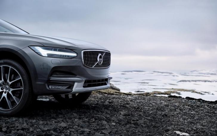 Volvo V90 Cross Country