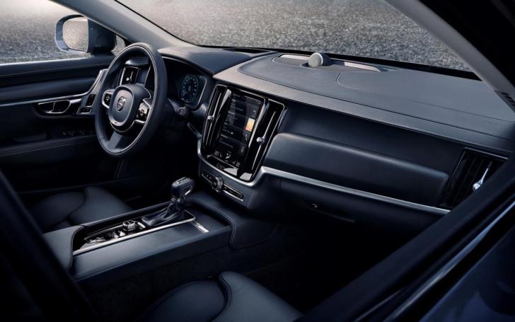 Volvo V90 Cross Country