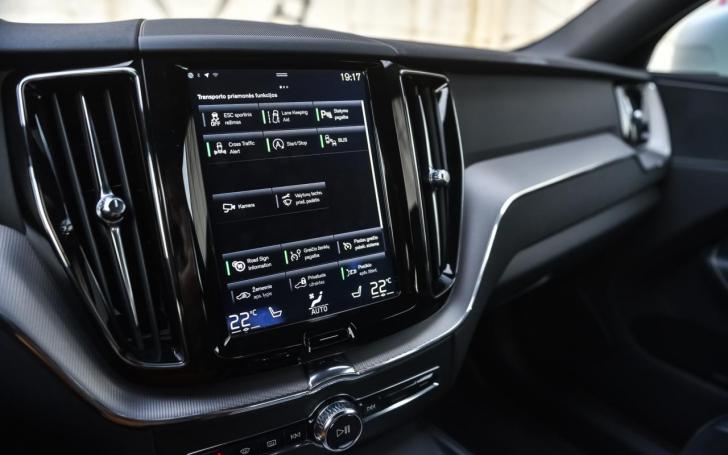 Volvo XC60 R-Design
