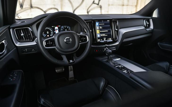 Volvo XC60 R-Design
